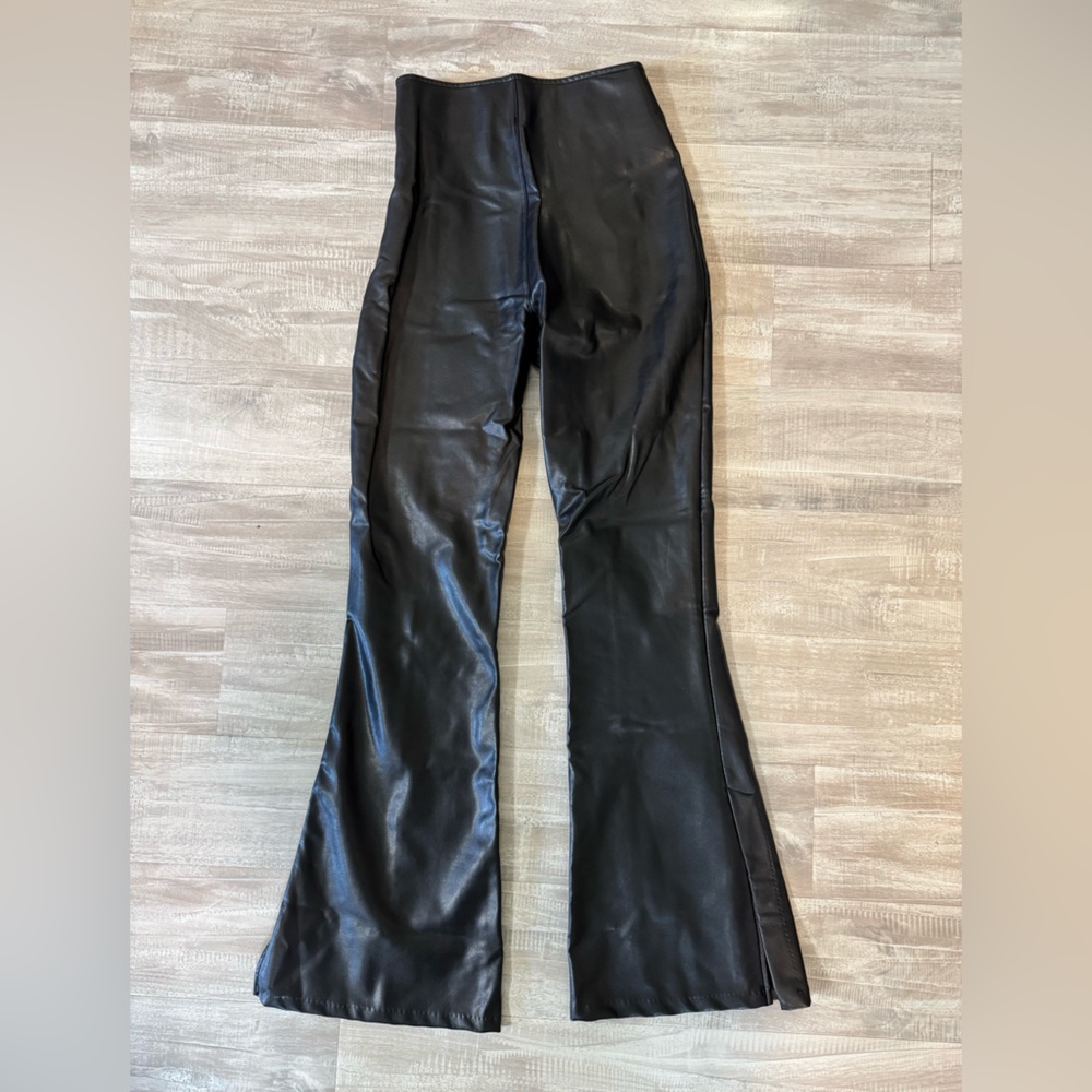 Abercrombie & Fitch Vegan Leather Pants - Black - Picture 2 of 4
